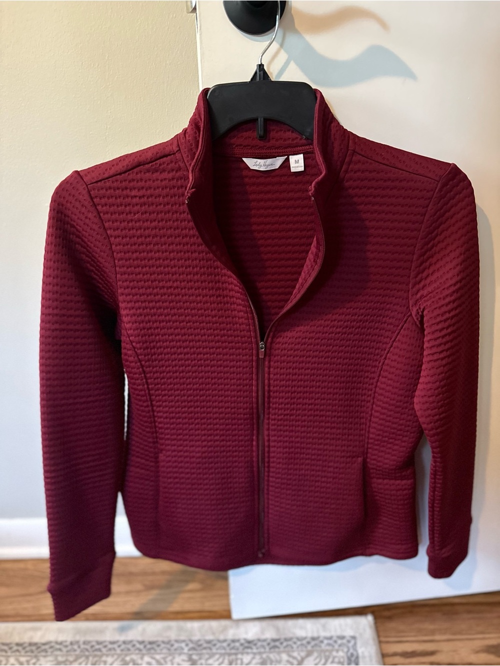 Lady Hagen Quilted Zip-Front Bomber Jacket in Deep Burgundy